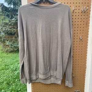 Alo yoga gray pullover sweater size medium